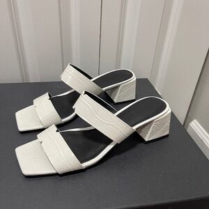 Sigerson Morrison Elda Croc-Embossed Block-Heel White Sandals IT40/US 9.5-10